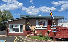 ColoRADo Adventure Hostel